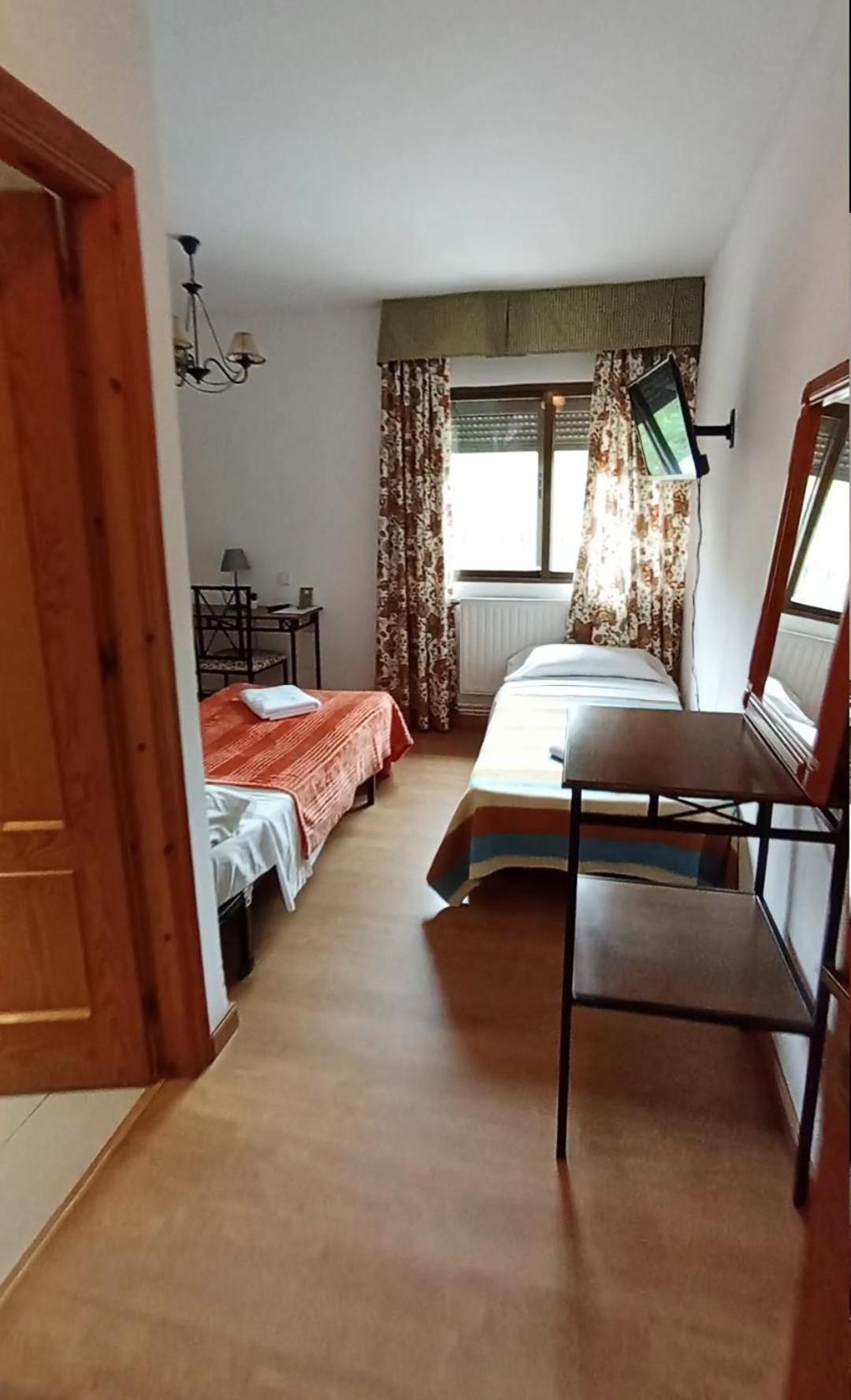 Hostal Rural Alto Tajo Poveda Poveda de la Sierra Εξωτερικό φωτογραφία