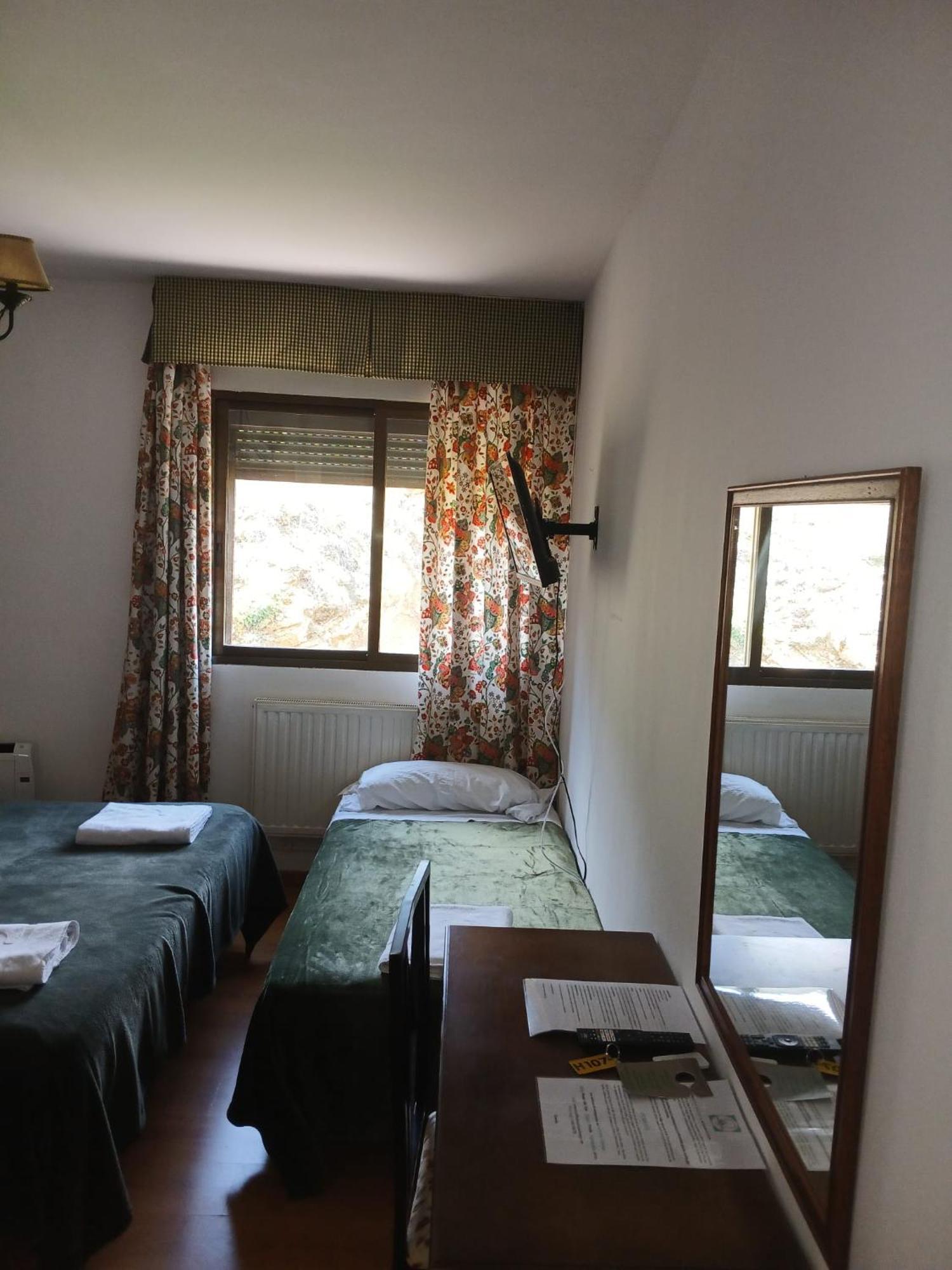 Hostal Rural Alto Tajo Poveda Poveda de la Sierra Εξωτερικό φωτογραφία